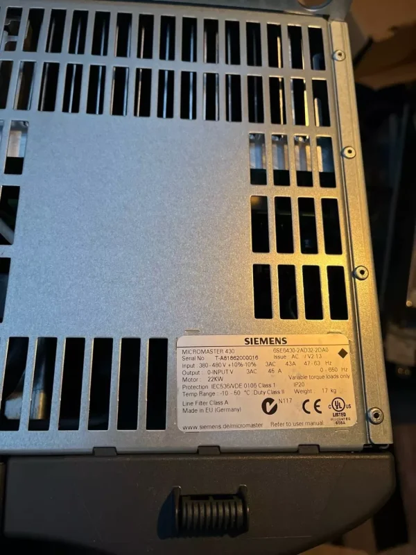 Siemens 6SE6430-2AD32-2DA0 NEUF MICROMASTER 430 classe A/ligne. samonde. spare part. industrial. cnc