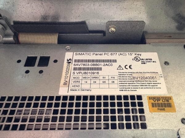 SIEMENS SIMATIC PANEL PC 6AV7803-0BB01-2AC0 - 677 (AC) 15" Key - P9 .samonde, spare part. industrial. cnc